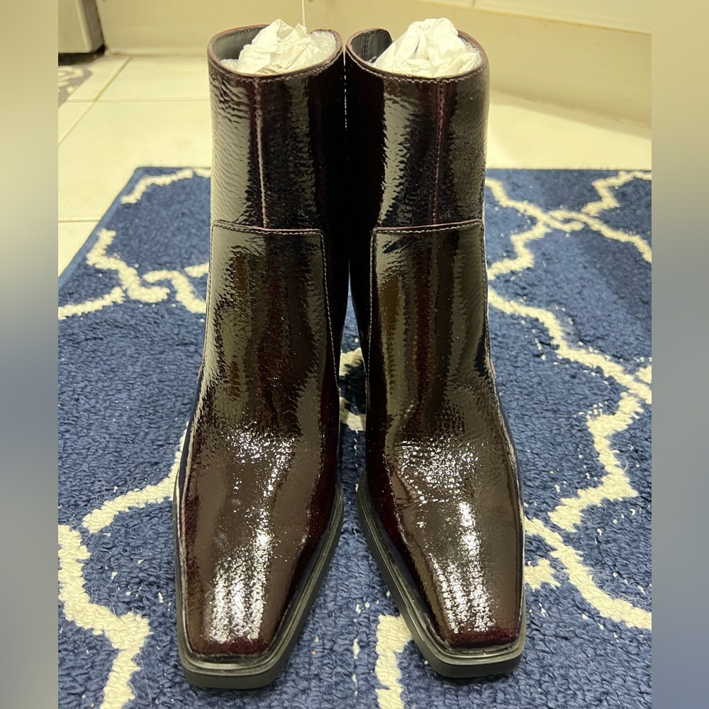 Vince Camuto Viltana Bootie - Picture 3 of 7